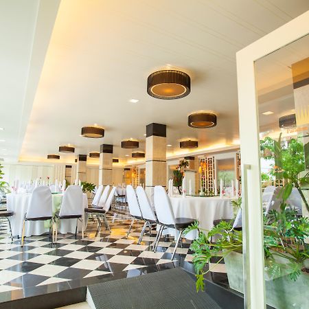 Paradise Hotel Udonthani Eksteriør billede