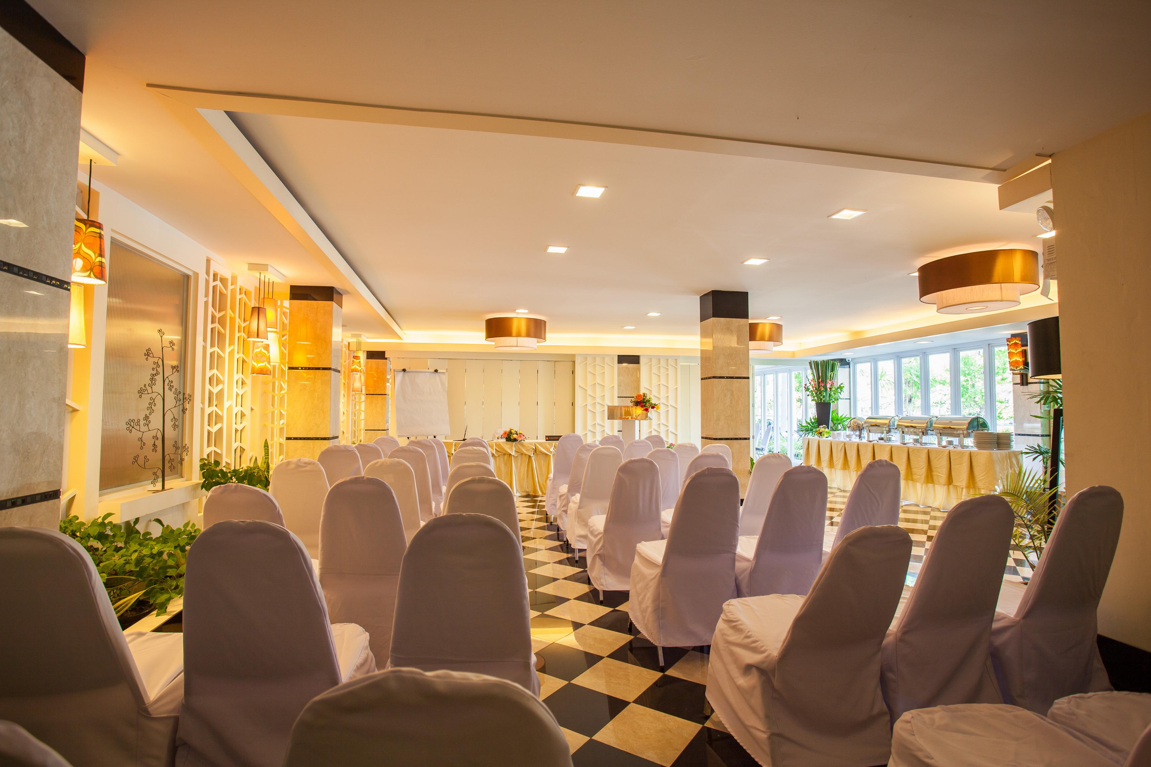 Paradise Hotel Udonthani Eksteriør billede